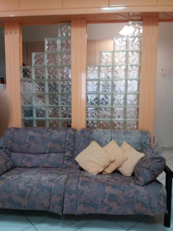 Christine'S Downtown Suites Kavála Eksteriør bilde
