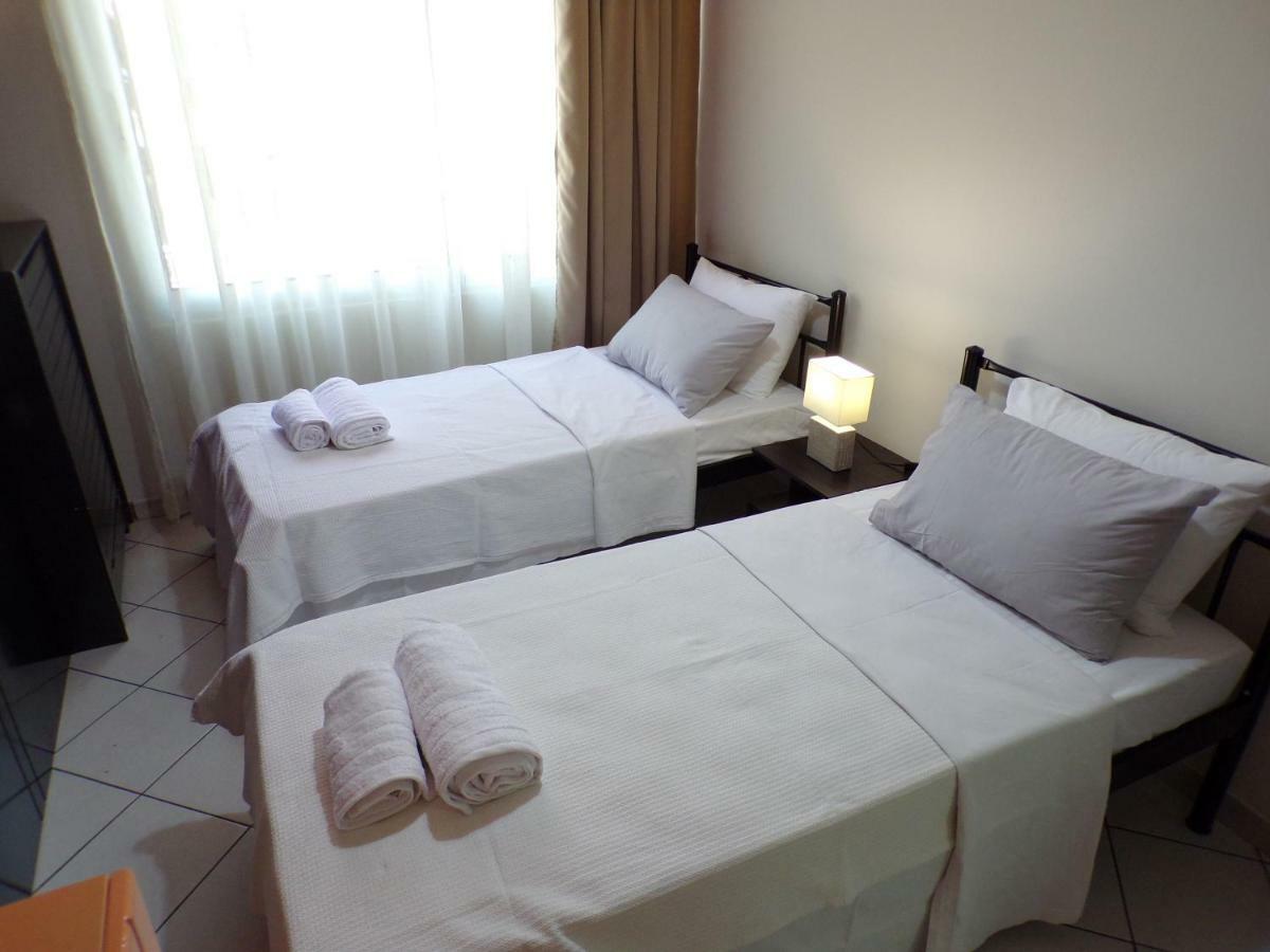 Christine'S Downtown Suites Kavála Eksteriør bilde
