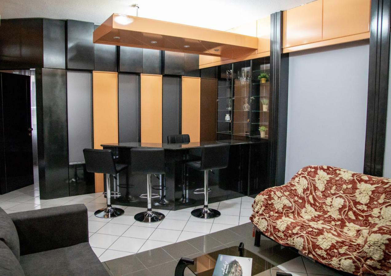 Christine'S Downtown Suites Kavála Eksteriør bilde