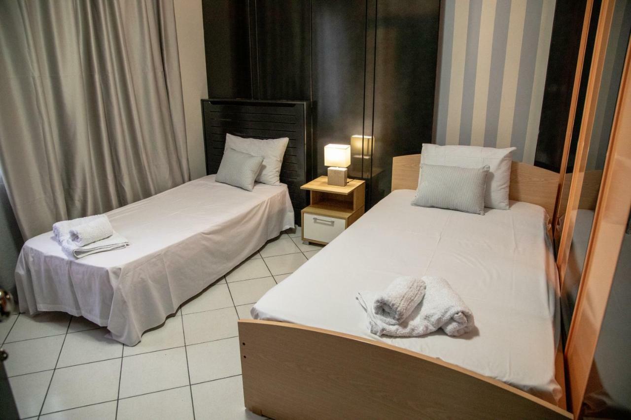 Christine'S Downtown Suites Kavála Eksteriør bilde
